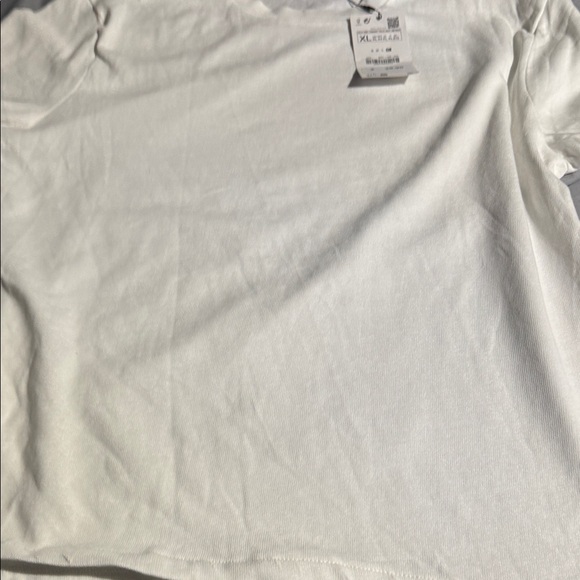 Zara Classic White Tee - Picture 5 of 7